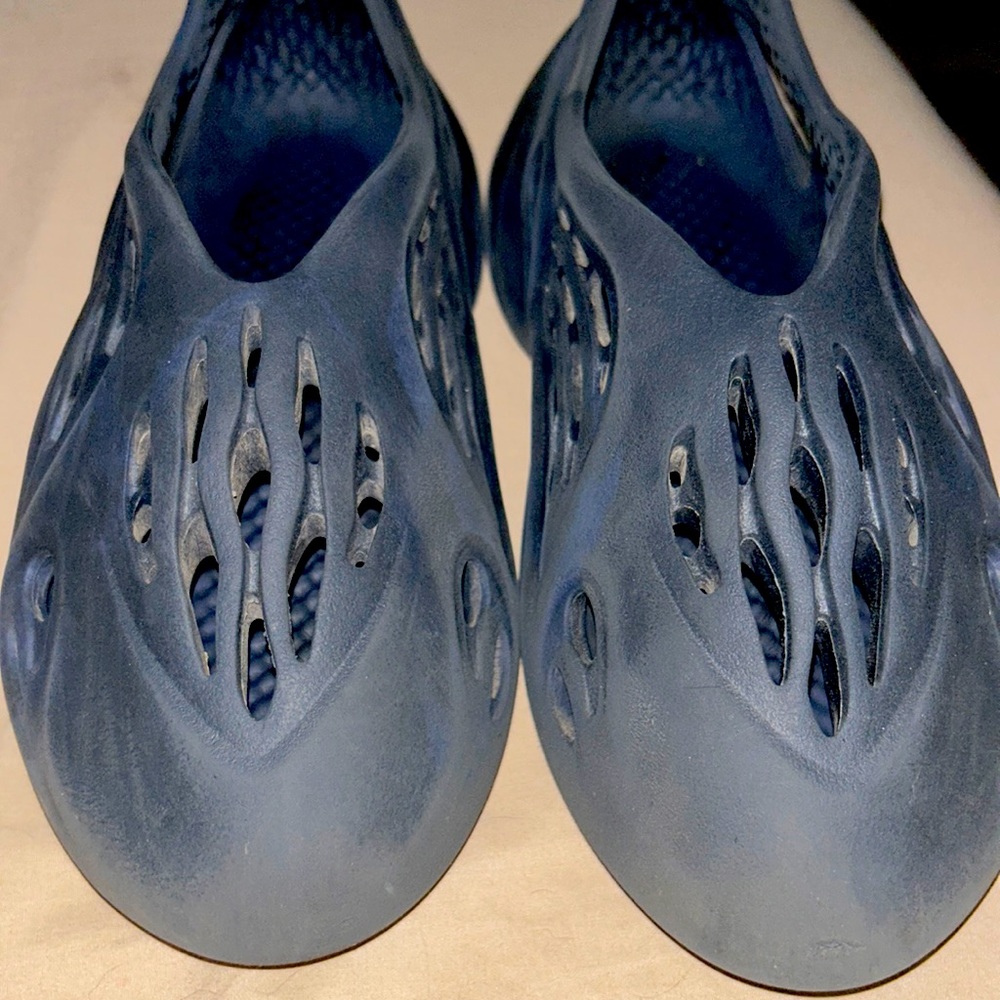 Yeezy Mineral Blue Foamrunners